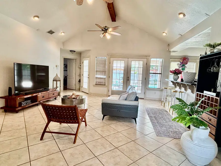 115 Yellowstone Lake Dr, Laredo, TX 78041 - #2