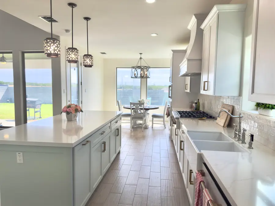 3627 Jack London Dr., Laredo, TX 78041 - #3