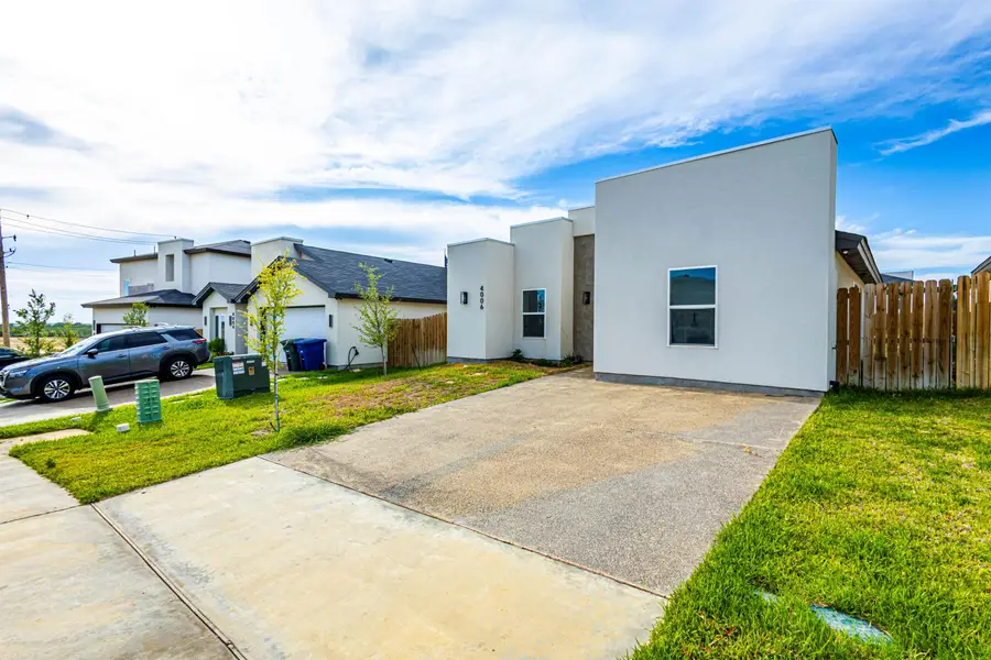4006 Ave Fenix Dr., Laredo, TX 78046 - #3