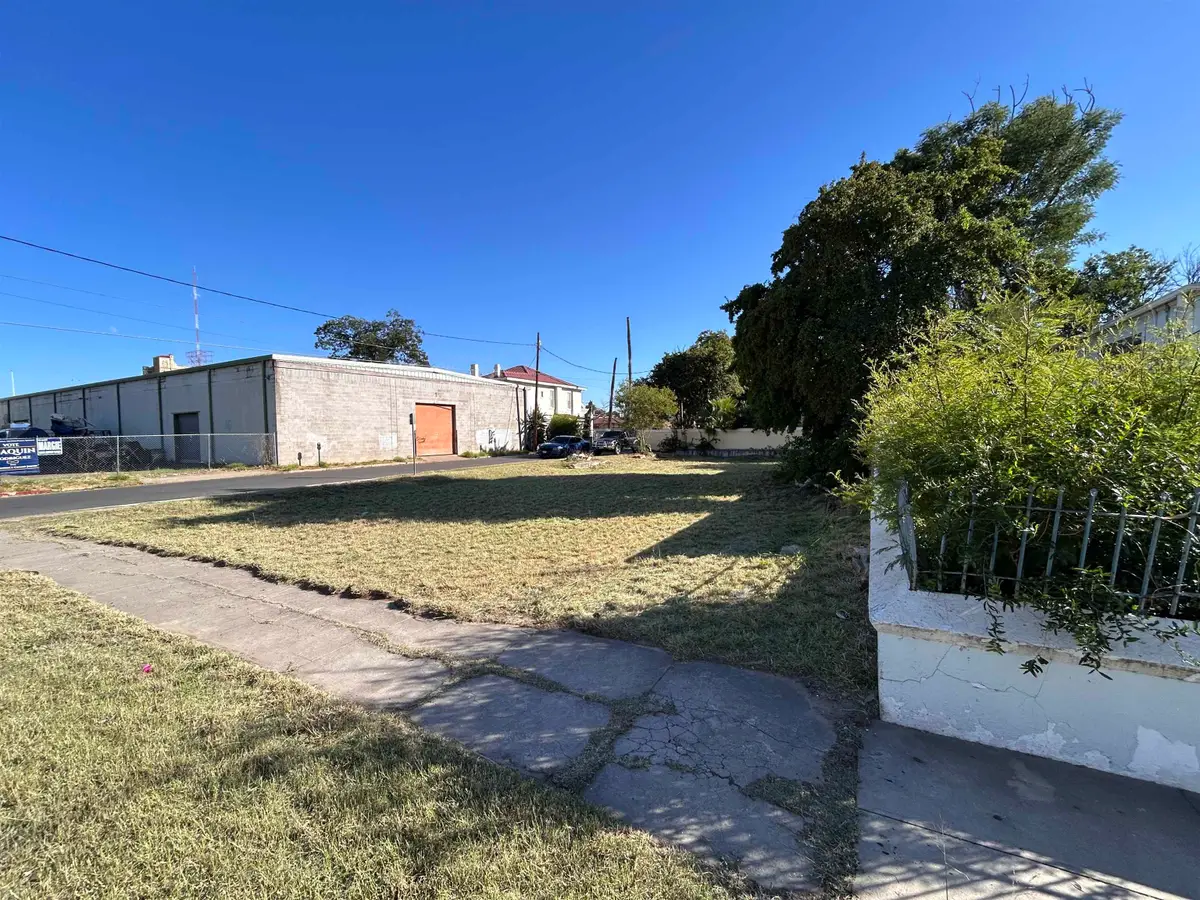 1601 Victoria St, Laredo, TX 78040 - #1