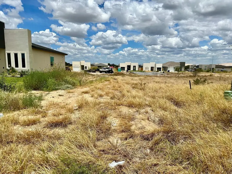 6706 El Bosal Ln., Laredo, TX 78046 - #2