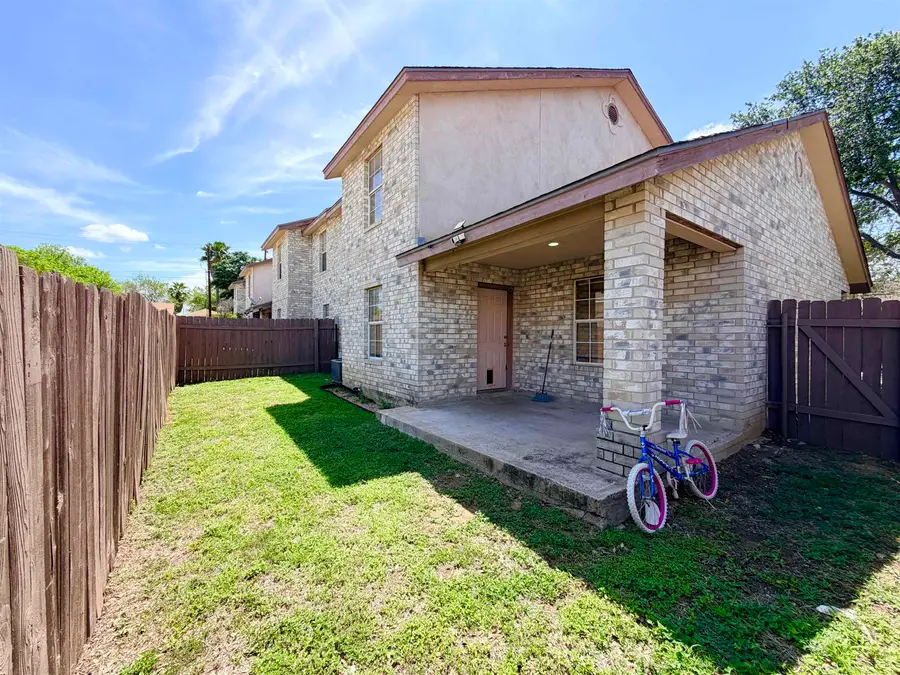 8801 McPherson Rd, Laredo, TX 78045 - #2