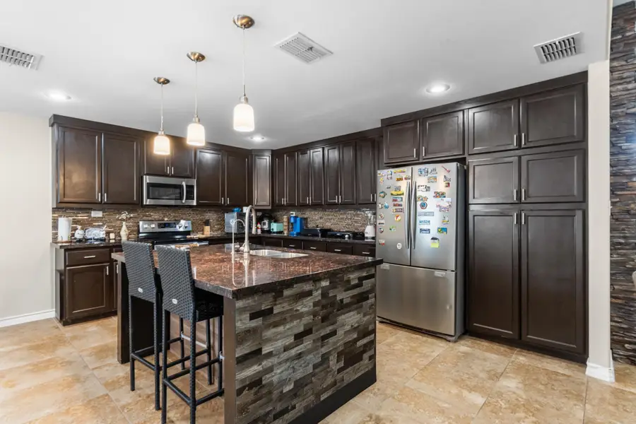 214 Bluff Oak Dr, Laredo, TX 78045 - #2