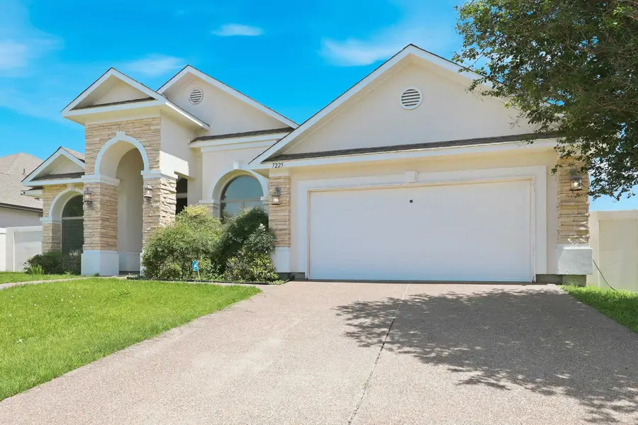 7225 Sylvia Plath Dr, Laredo, TX 78045 - #2