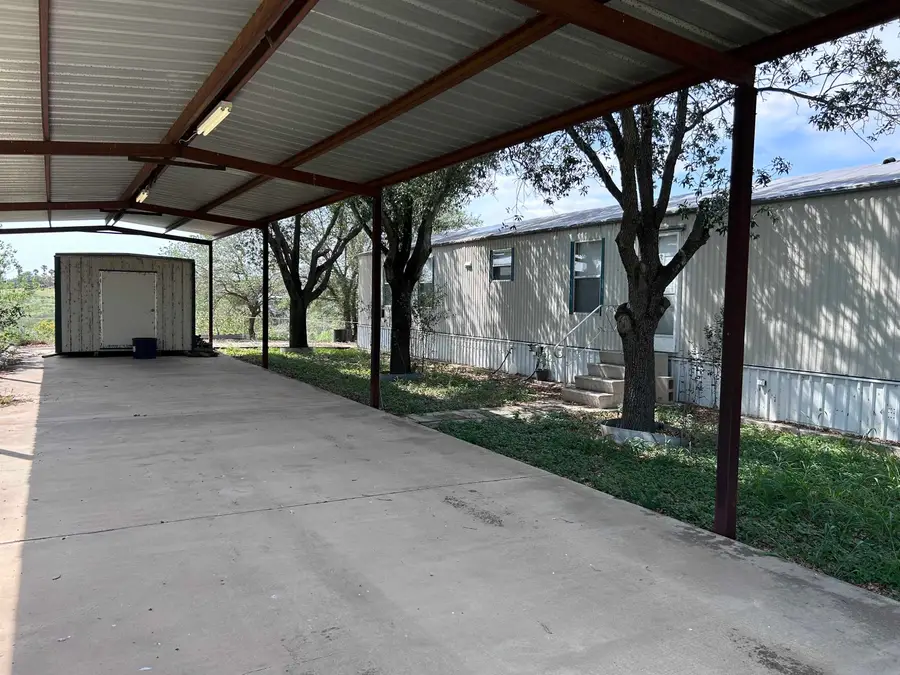 132 N. Jab Dr., Zapata, TX 78076 - #2