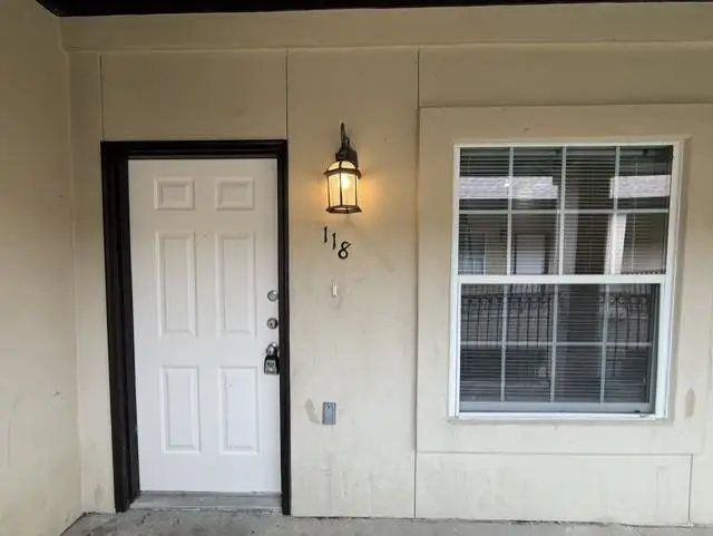 710 Alta Vista Dr, Laredo, TX 78041 - #2