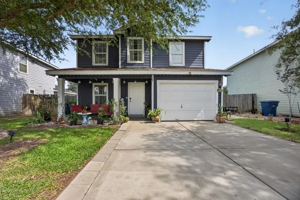 17547 Port Bolivar Dr, Laredo, TX 78045 - #1