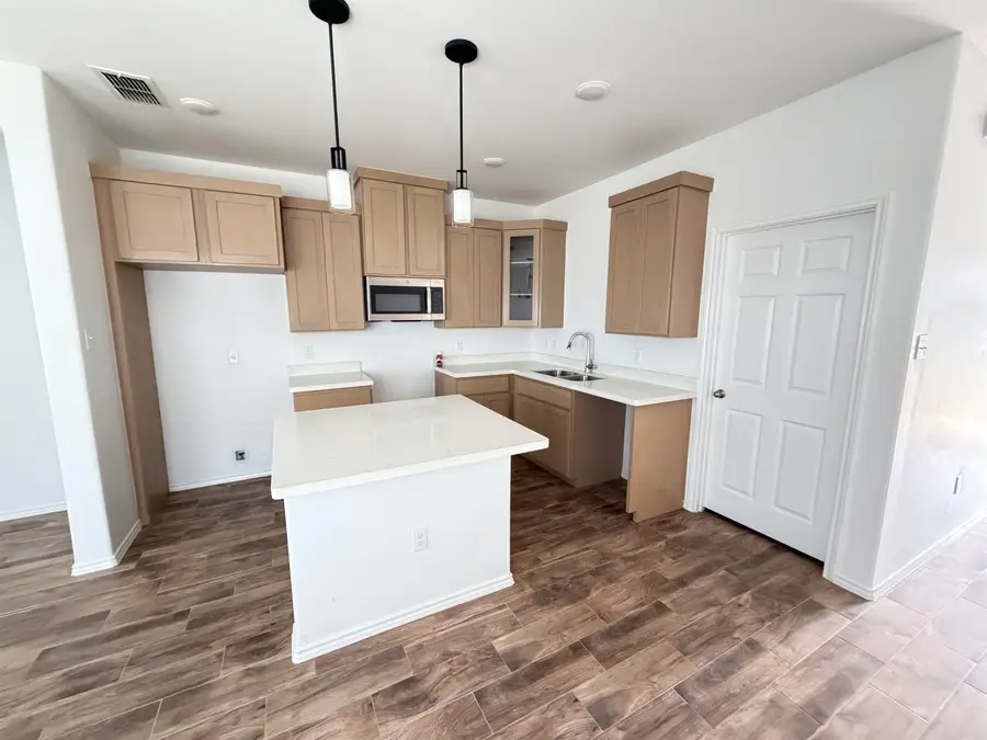 4220 Gavilan Dr., Laredo, TX 78046 - #2