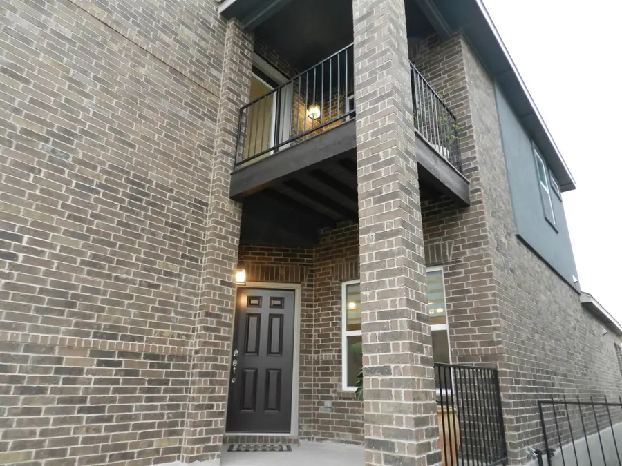 718 Cavatina Dr., Laredo, TX 78045 - #3