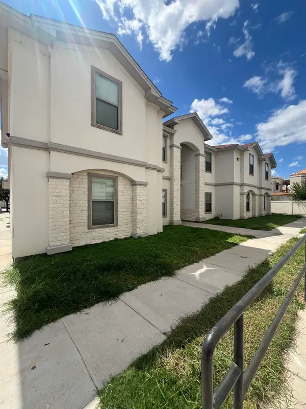 7615 Laguna Del Mar Ct, Laredo, TX 78041