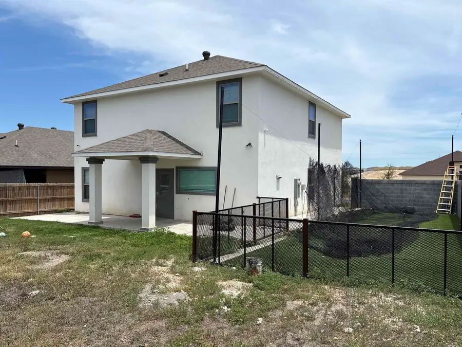 402 Placido Dr, Laredo, TX 78045 - #3
