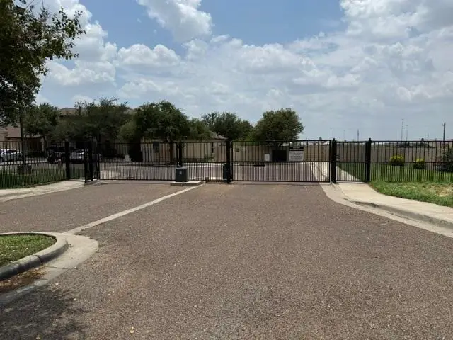 10706 International Blvd, Laredo, TX 78045 - #2