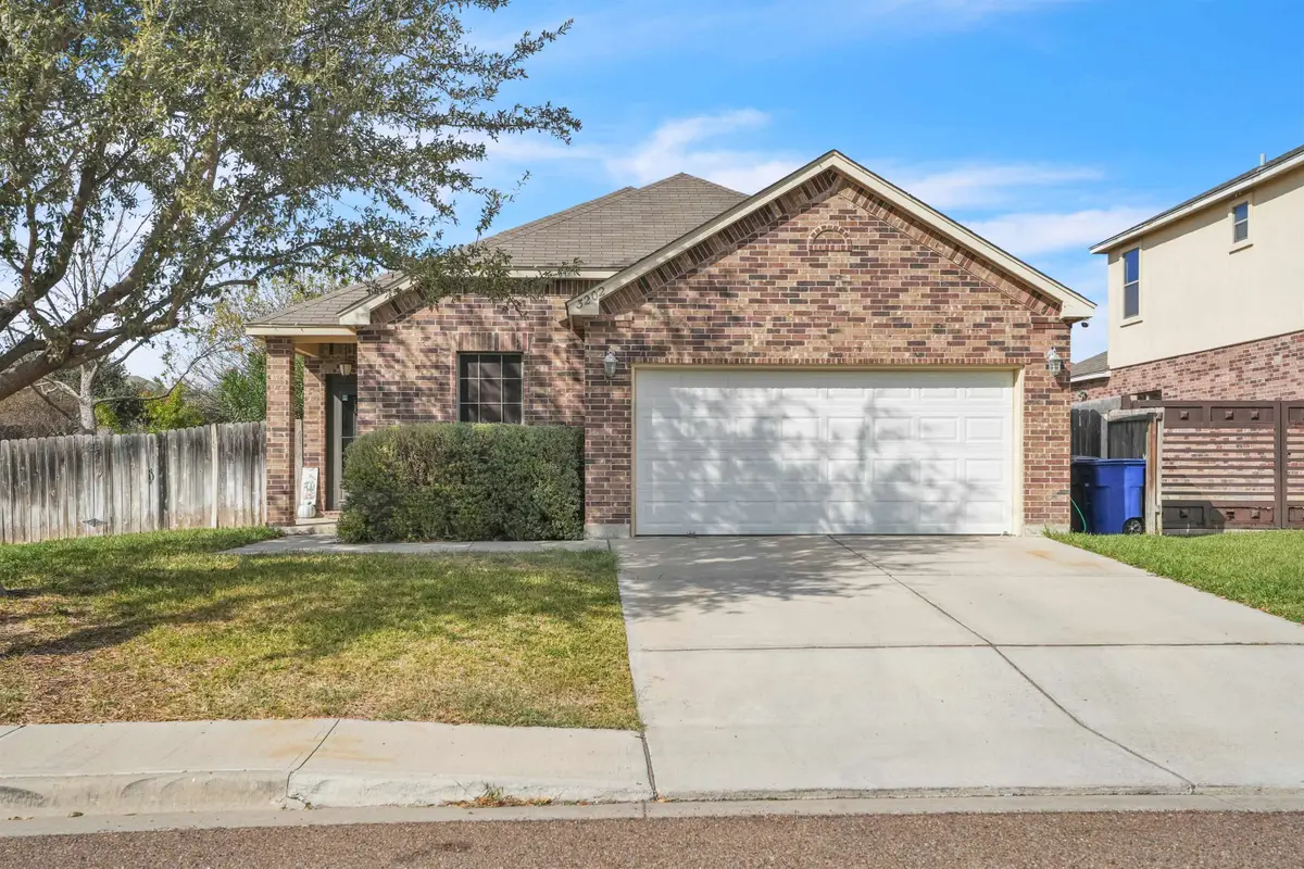 3202 Quintero St, Laredo, TX 78045 - #1