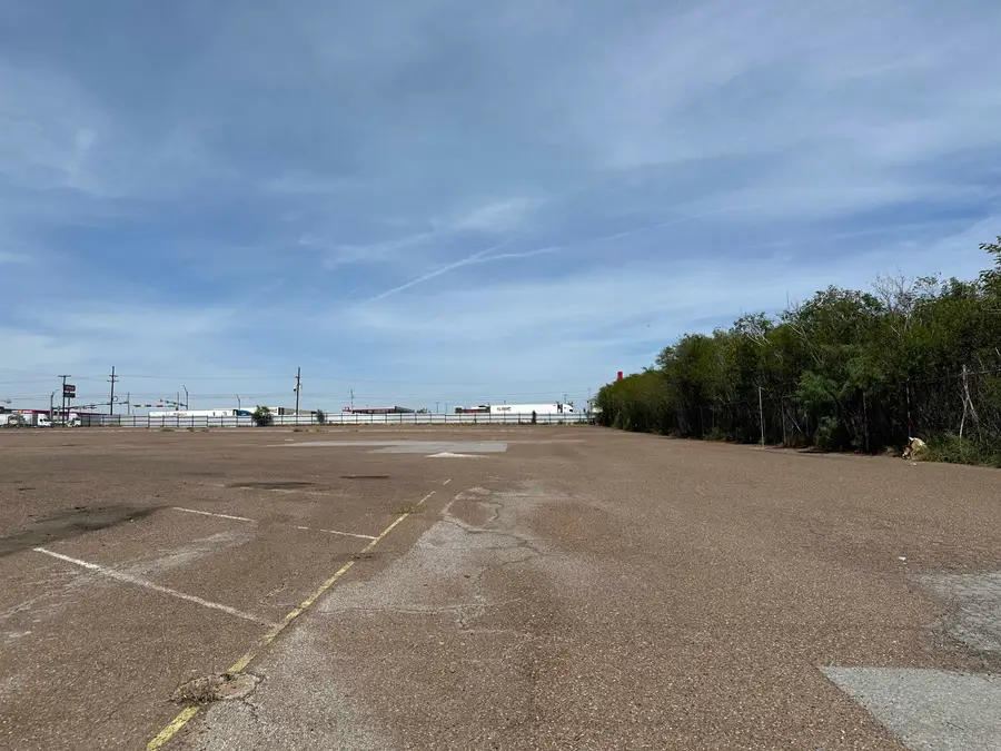 14107 Transportation Ave, Laredo, TX 78045 - #2