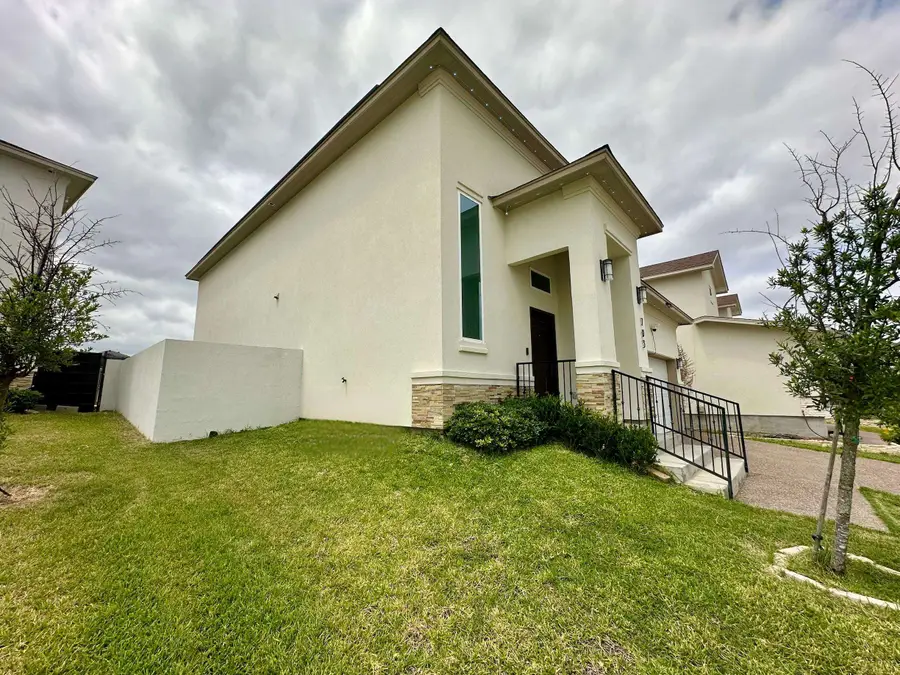 703 Atocha Dr., Laredo, TX 78045 - #3