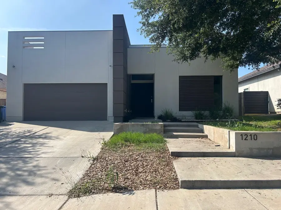 1210 Harlan St, Laredo, TX 78045 - #2