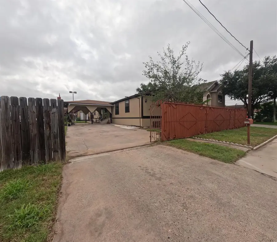 4305 McClelland Ave, Laredo, TX 78041 - #2