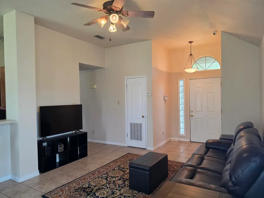 409 Cinnamon Teal Lp, Laredo, TX 78044 - #3