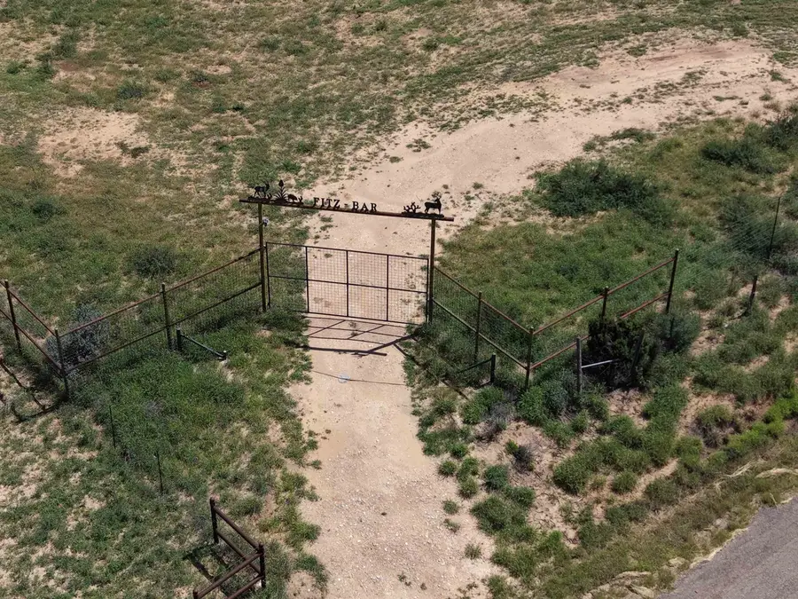 999 Jordan Rd., Encinal, TX 78019 - #2