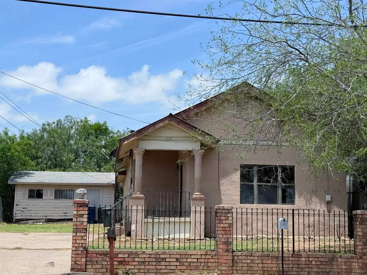 2116 Springfield Ave, Laredo, TX 78040 - #1