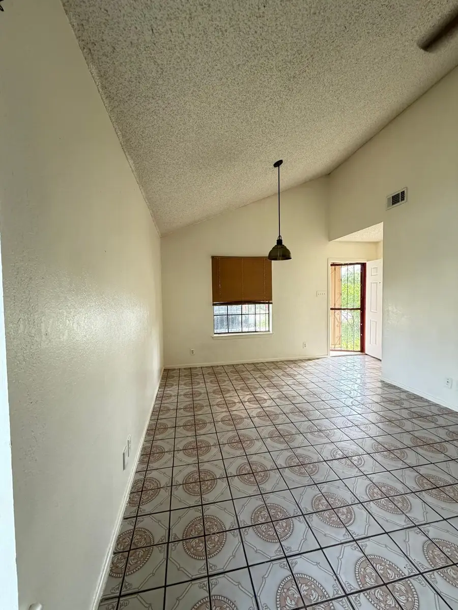 1507 Agave Dr, Laredo, TX 78041 - #3