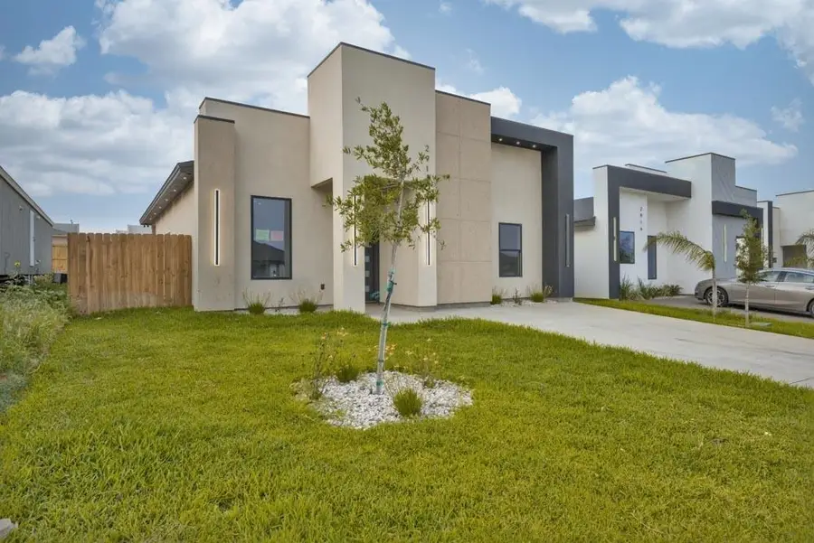 2914 Coventry Dr., Laredo, TX 78046 - #2