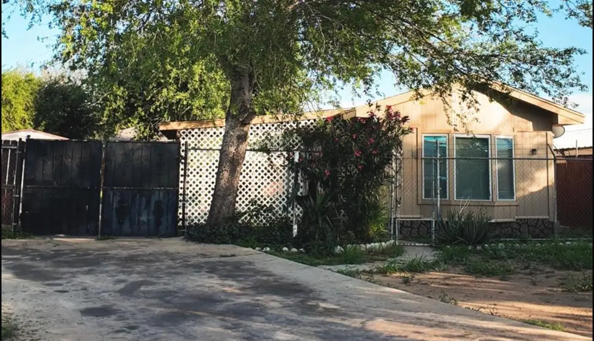 803 E Calais E Pl, Laredo, TX 78045 - #1