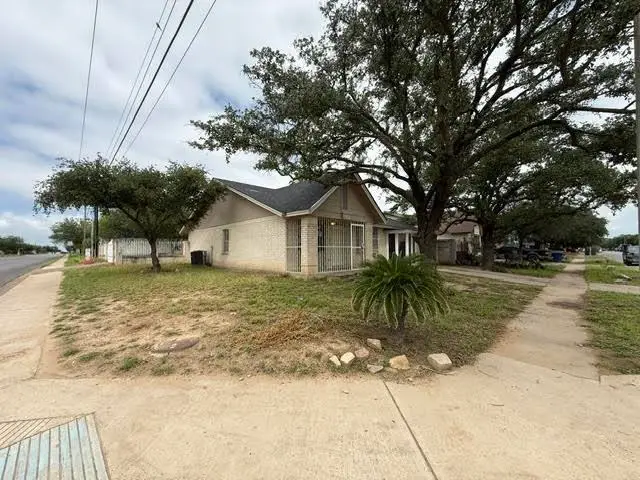 126 Atlanta Dr, Laredo, TX 78045 - #2