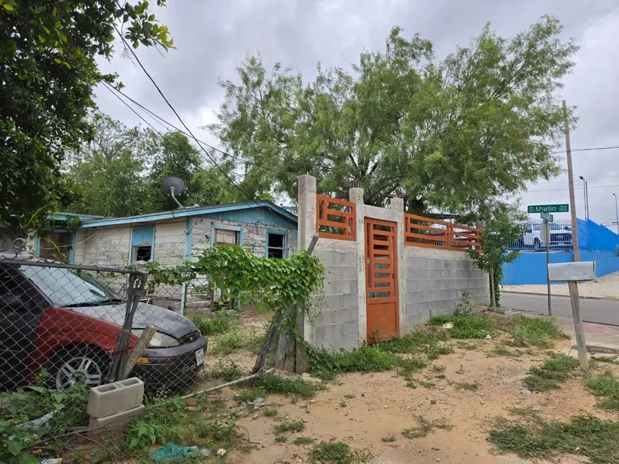 2401 Santa Clara St, Laredo, TX 78046 - #2