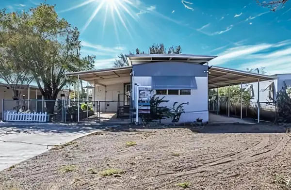 100 Blossum Blvd., ZAPATA, TX 78076