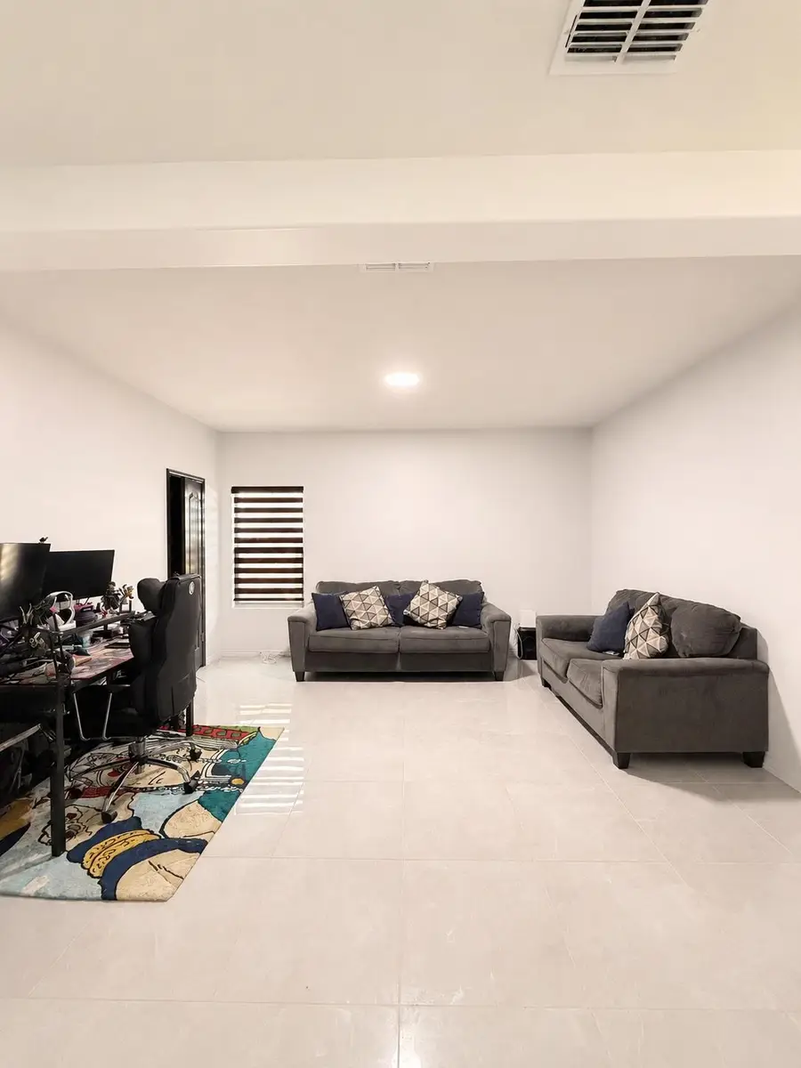 9907 Rosary Ln., Laredo, TX 78045 - #3