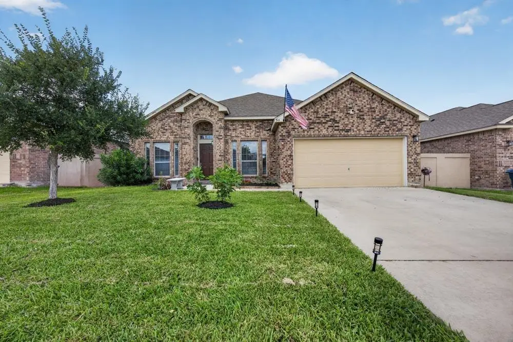 511 Otero Dr, Laredo, TX 78045 - #1