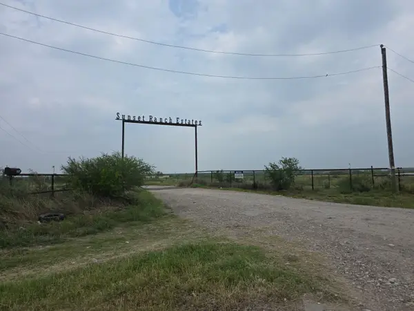 2142 Sunbeam Ridge Rd., Eagle Pass, TX 78852