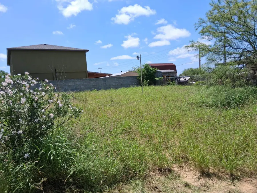4506 Verano CtS, Laredo, TX 78043-4106 - #2