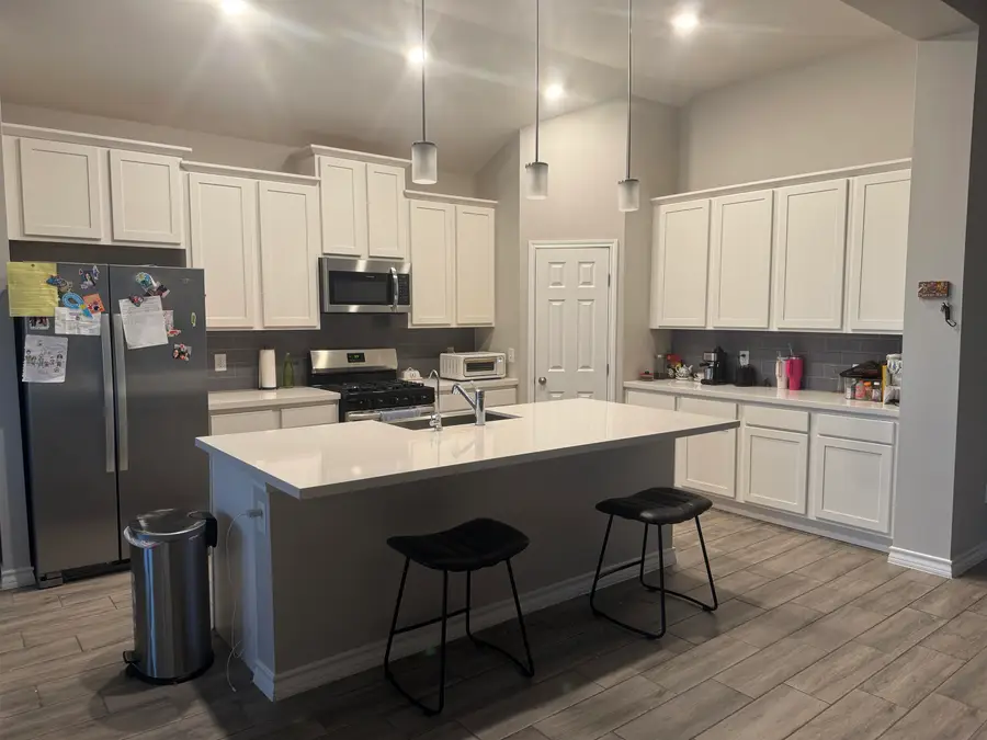 813 Pausa Dr., Laredo, TX 78045 - #3
