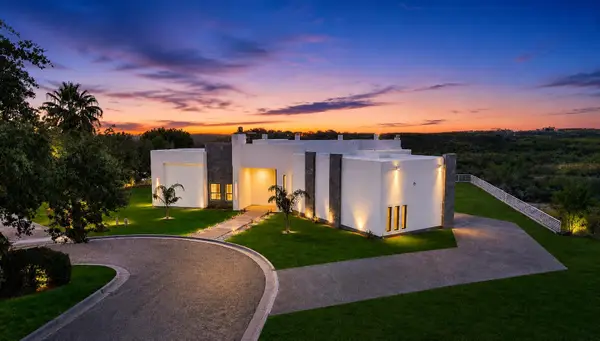 110 Song Bird Ln, LAREDO, TX 78045