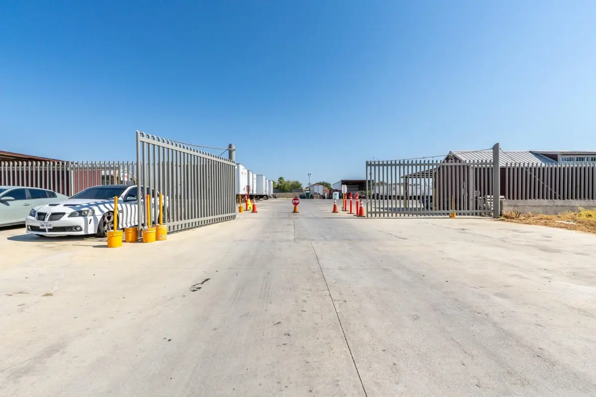 4420 E Saunders St, Laredo, TX 78041 - #1