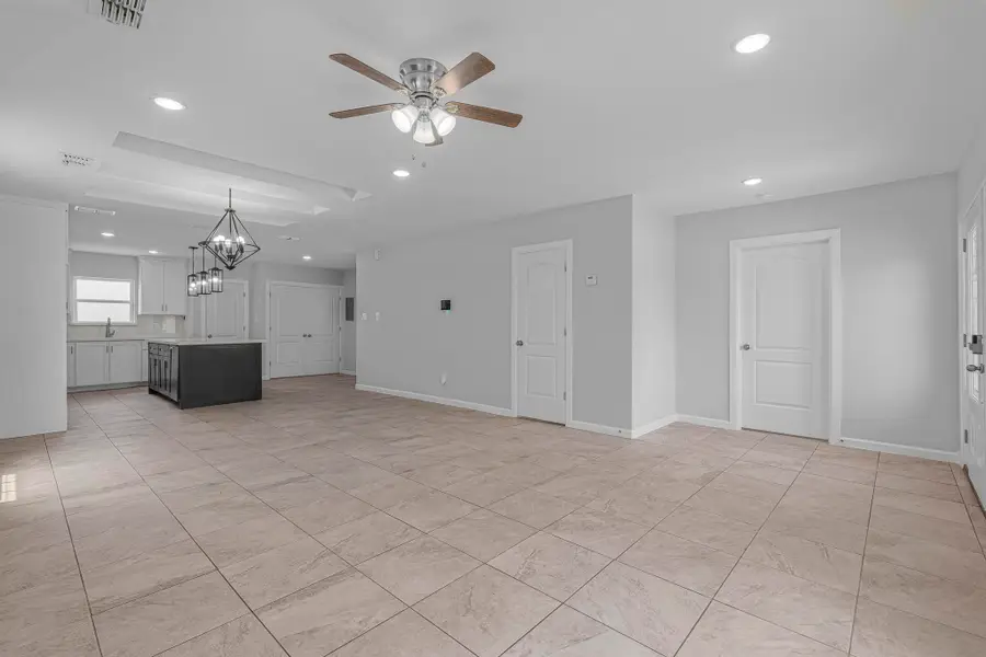 5527 Conroe St, Laredo, TX 78046 - #3