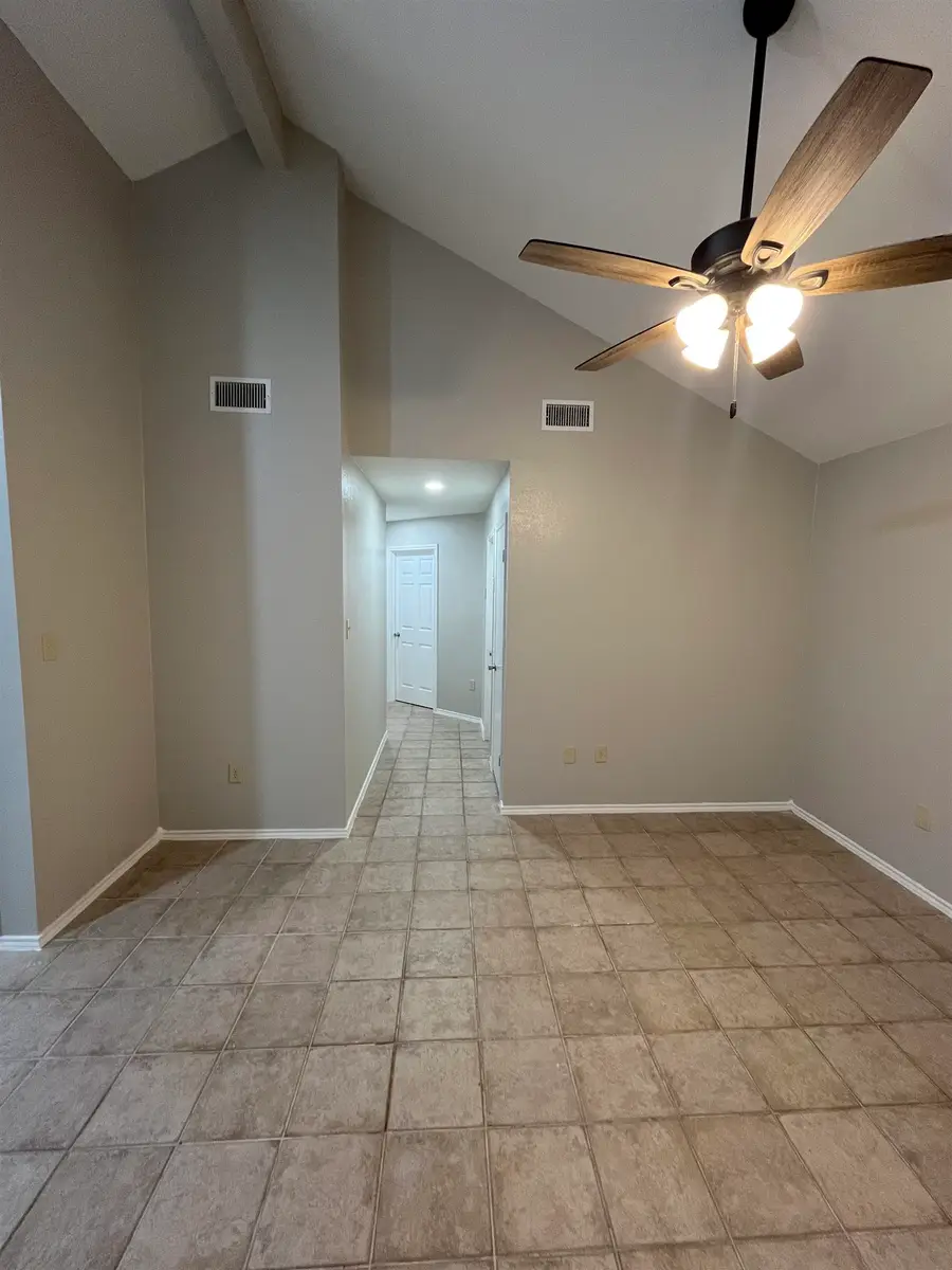 405 Prescott Lp, Laredo, TX 78046 - #2