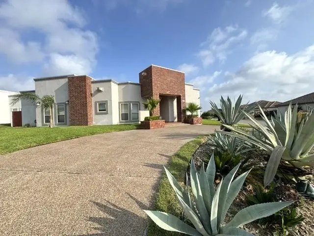 2920 O'Henry Dr, Laredo, TX 78041 - #1