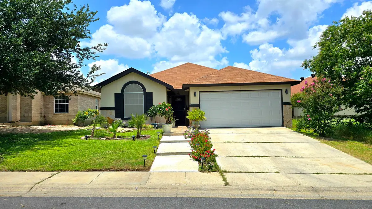 822 Witherspoon Lp, Laredo, TX 78046 - #1