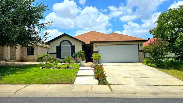 822 Witherspoon Lp, Laredo, TX 78046