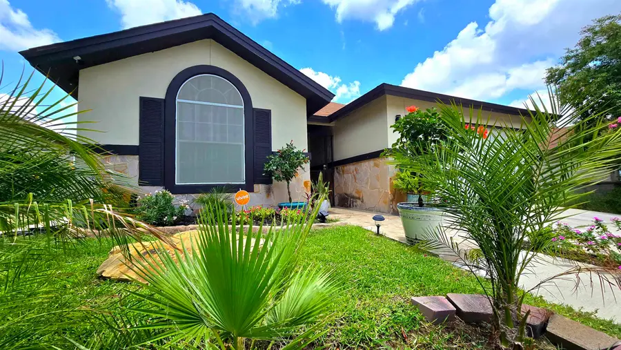 822 Witherspoon Lp, Laredo, TX 78046 - #3