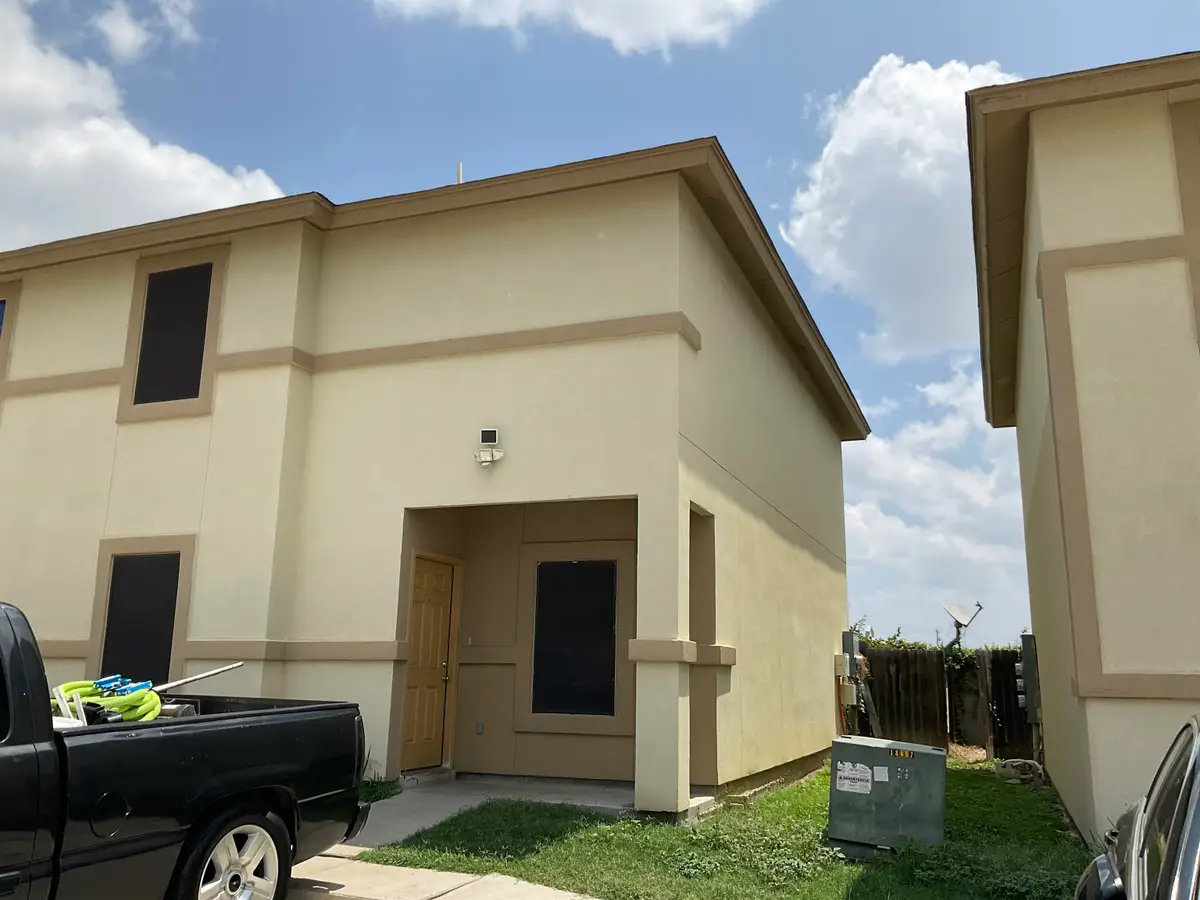 1014 Ranchway Dr, Laredo, TX 78045 - #1