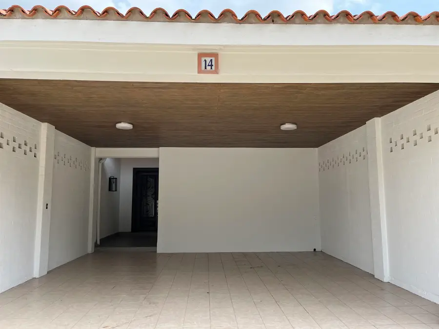 1800 Country Club Dr, Laredo, TX 78045 - #2