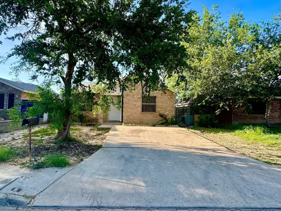 3406 Yorkshire St, Laredo, TX 78043 - #2