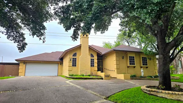 1318 Larry Ln, Laredo, TX 78045