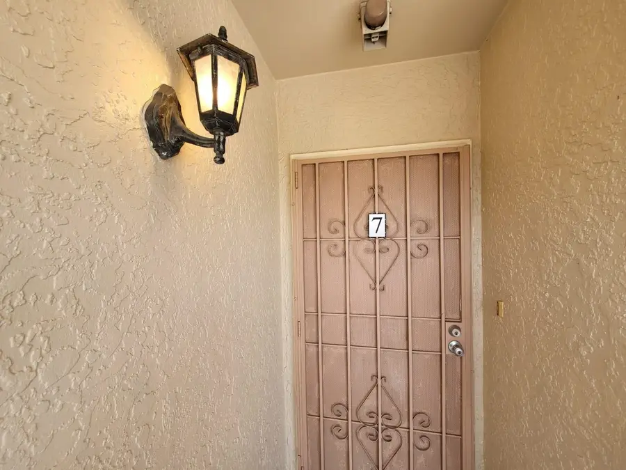 1404 Musser St, Laredo, TX 78041 - #2