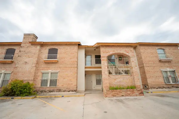 1419 Gustavus St, Laredo, TX 78040