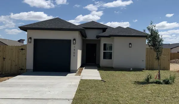 1409 Los Estribos Dr., Laredo, TX 78046